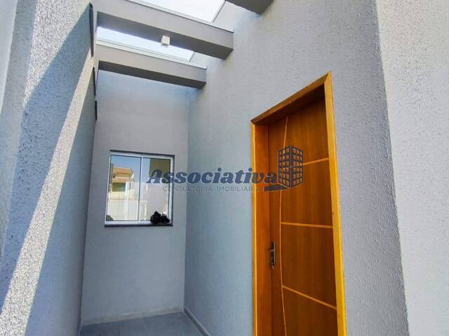 #1811 - Casa para Venda em Taubaté - SP - 2