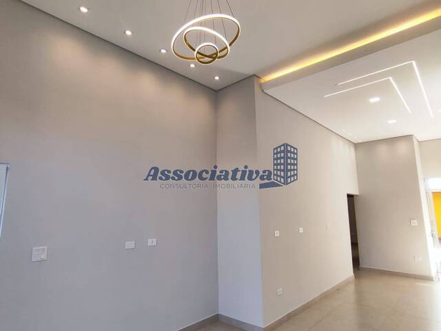 #1828 - Casa para Venda em Taubaté - SP - 2