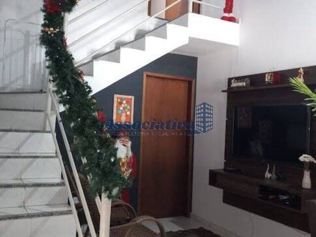 Sobrado para Venda em Taubaté - 5