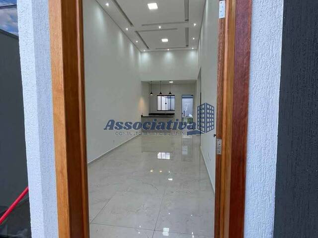 #1856 - Casa para Venda em Taubaté - SP