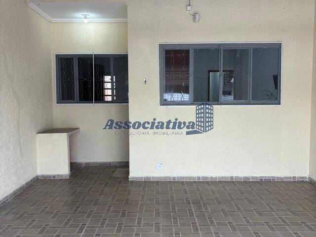 #1886 - Casa para Venda em Taubaté - SP