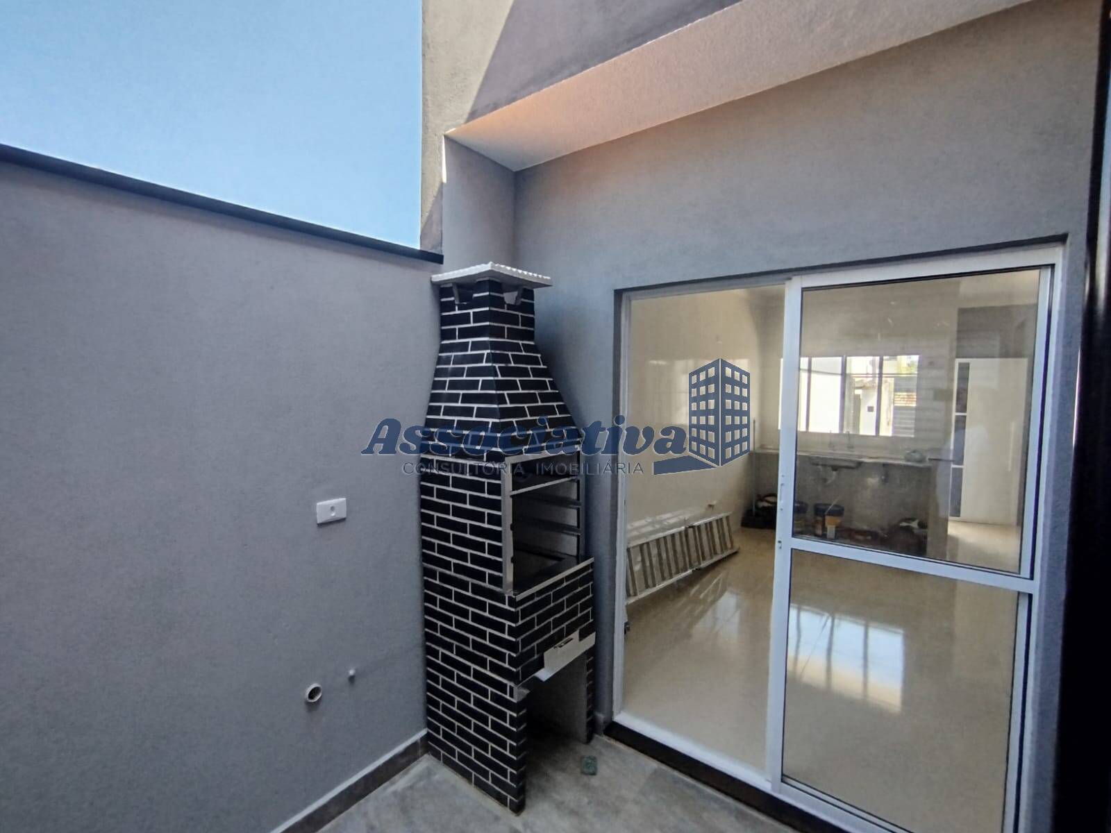Casa à venda com 2 quartos, 74m² - Foto 7