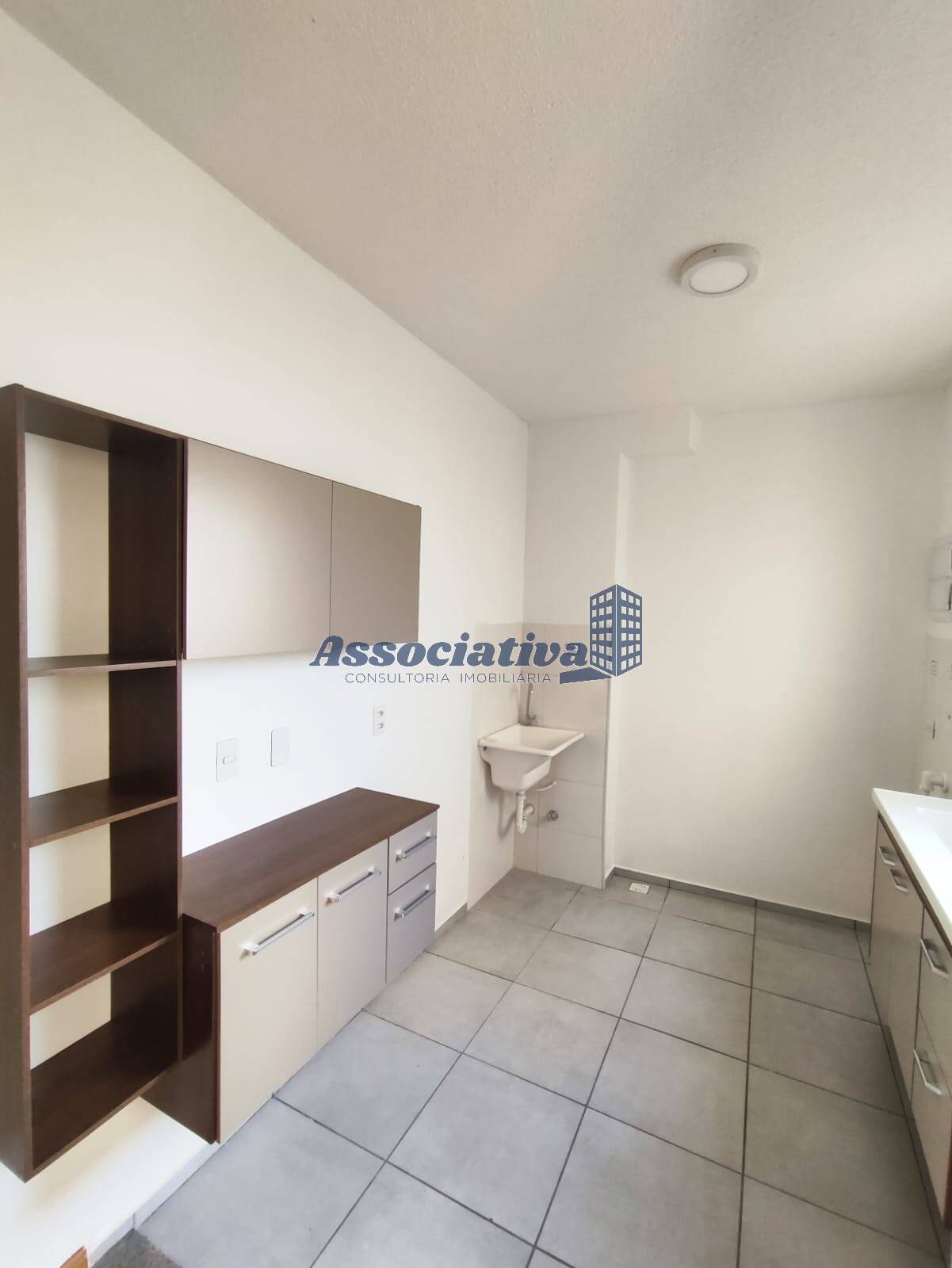 Apartamento à venda com 2 quartos, 42m² - Foto 5
