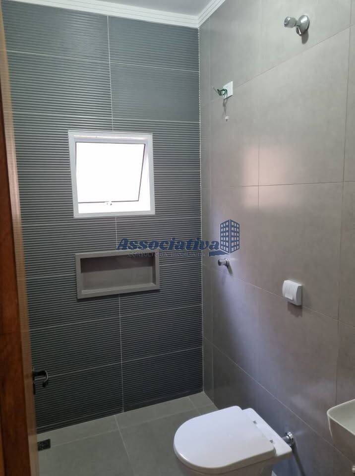 Casa à venda com 2 quartos, 69m² - Foto 18