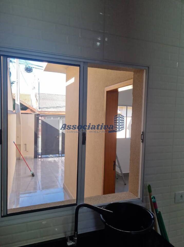 Casa à venda com 2 quartos, 69m² - Foto 14
