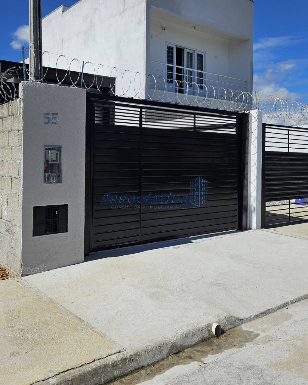 Casa à venda com 3 quartos, 91m² - Foto 11