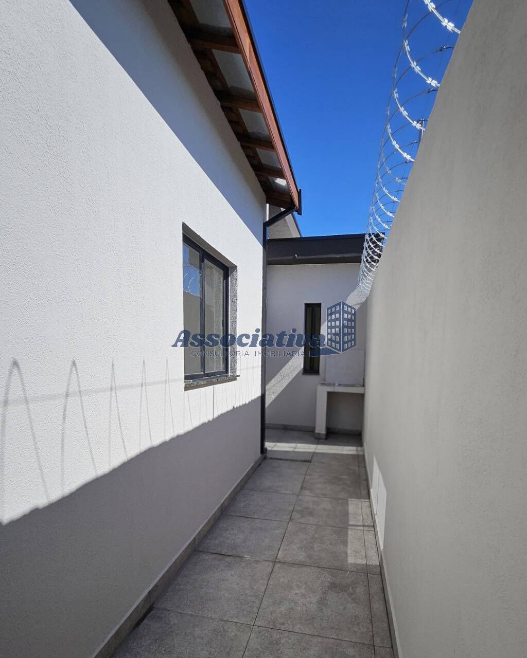 Casa à venda com 3 quartos, 91m² - Foto 8