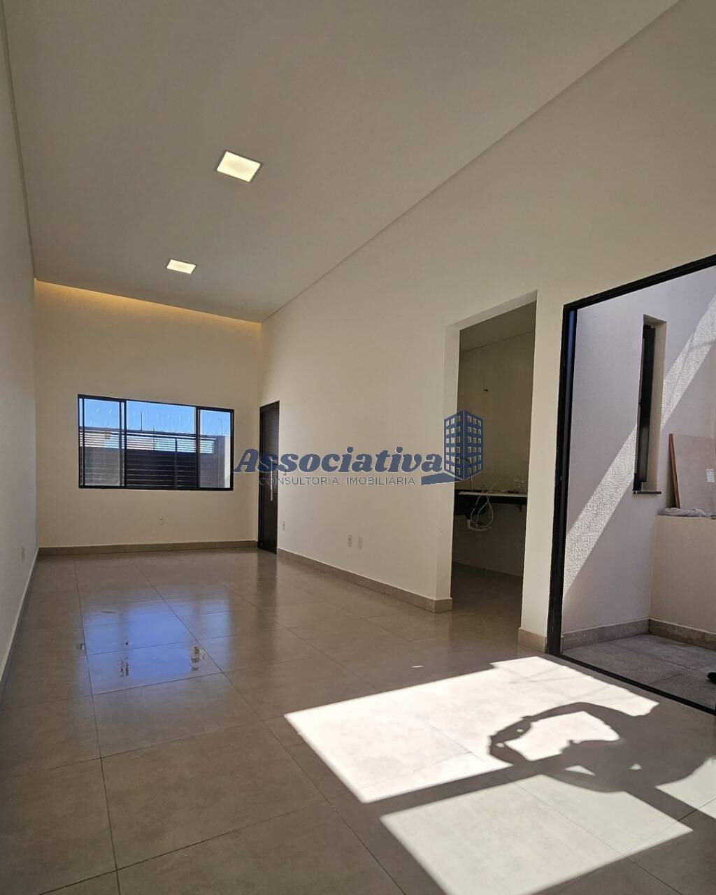 Casa à venda com 3 quartos, 91m² - Foto 3