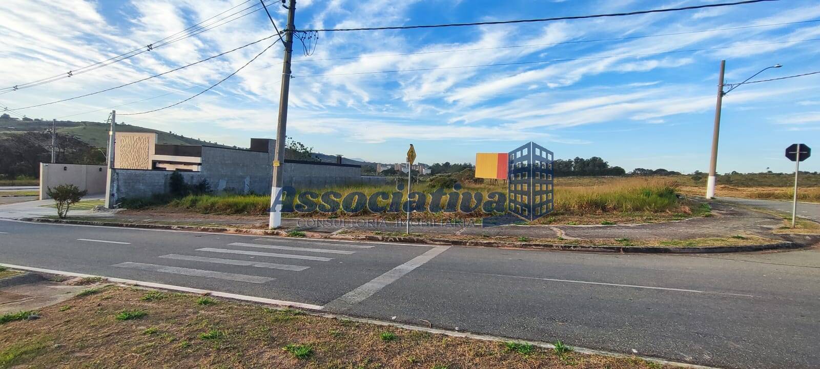 Terreno à venda, 662m² - Foto 1