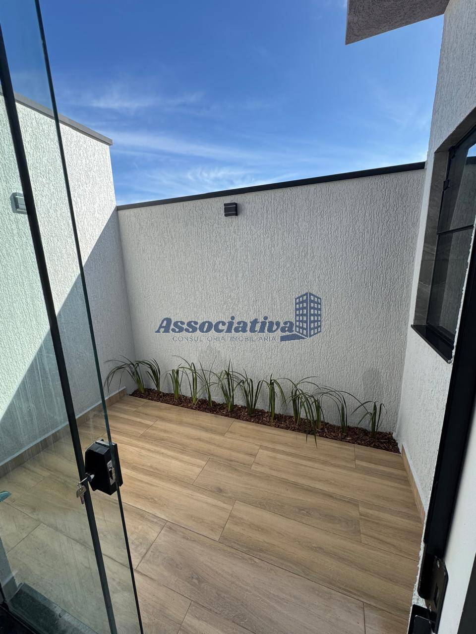 Casa à venda com 2 quartos, 71m² - Foto 12