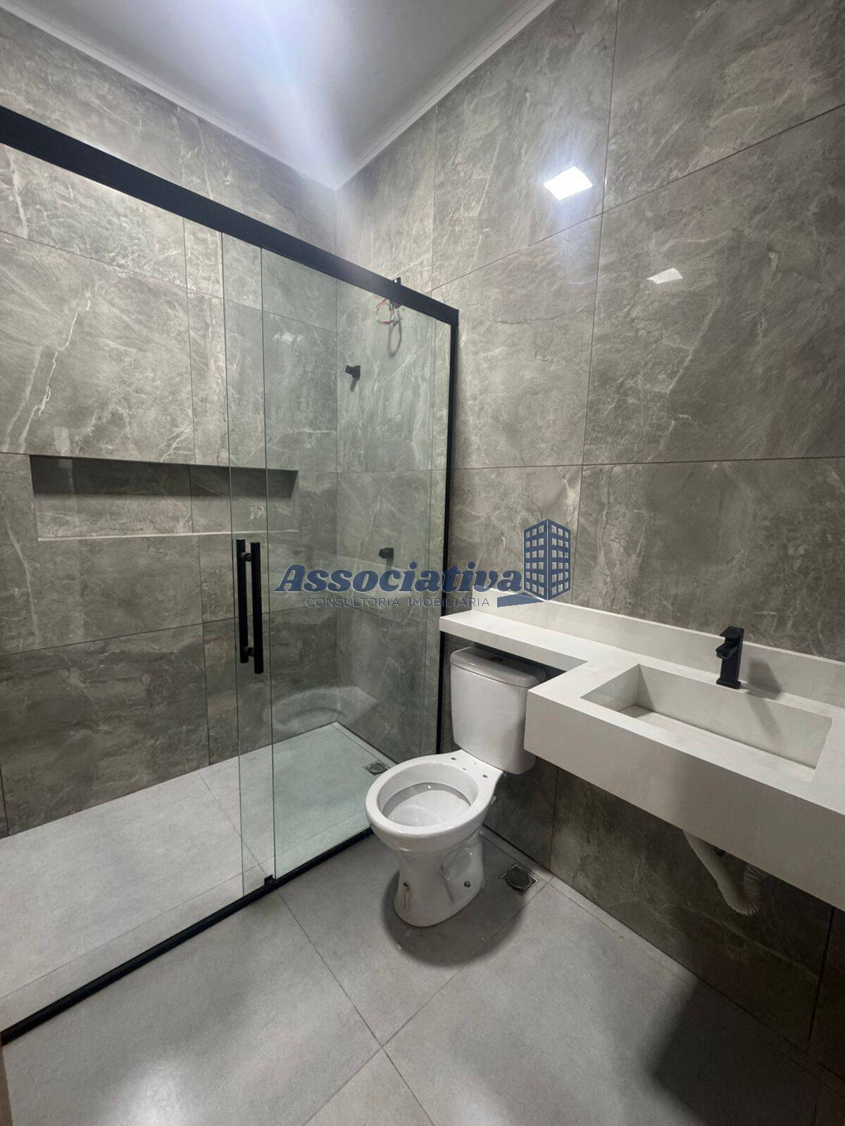 Casa à venda com 2 quartos, 71m² - Foto 10