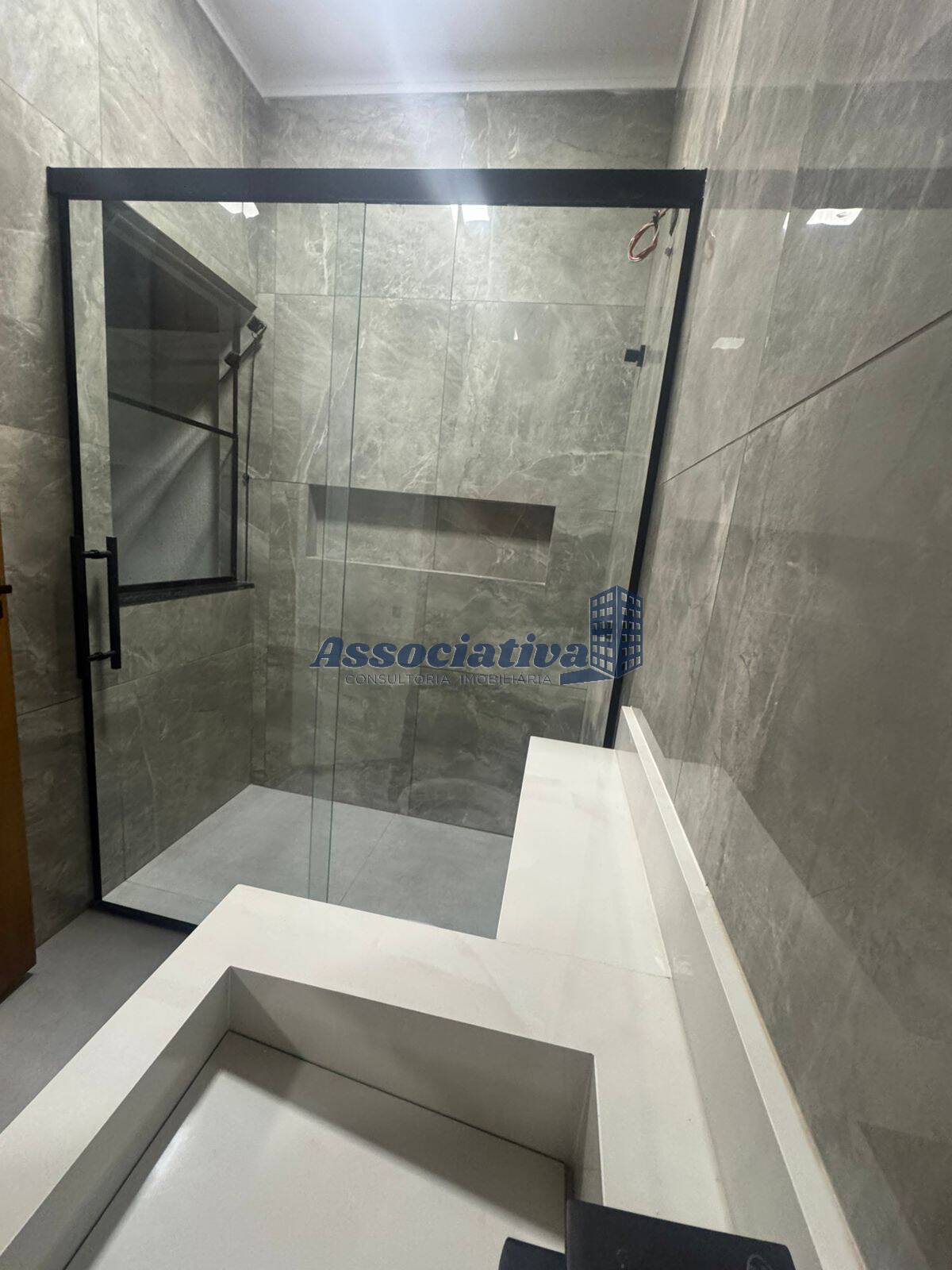 Casa à venda com 2 quartos, 71m² - Foto 11