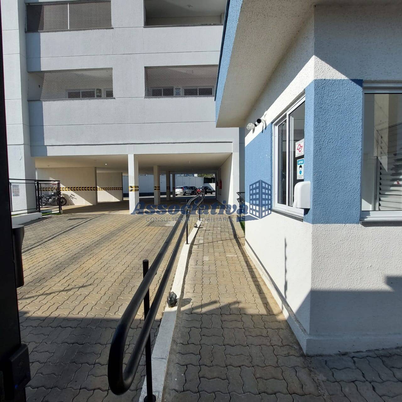 Apartamento à venda com 2 quartos, 61m² - Foto 2