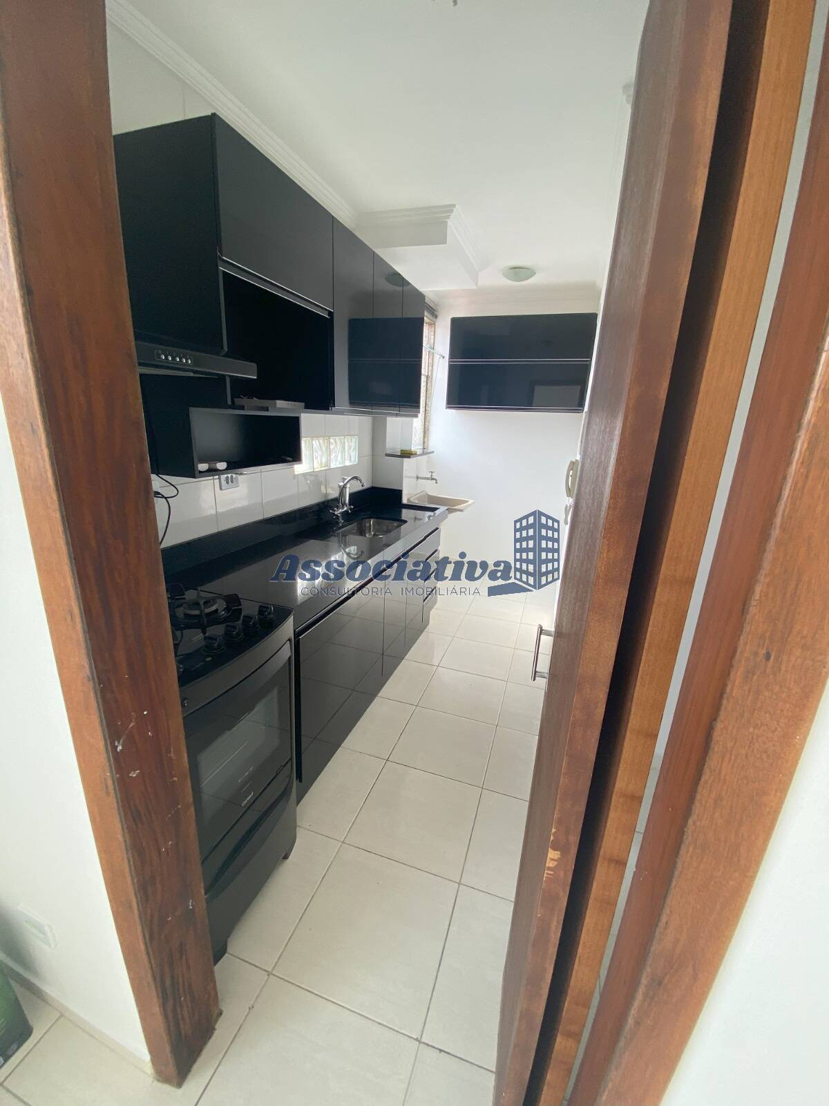 Apartamento à venda com 2 quartos, 72m² - Foto 4