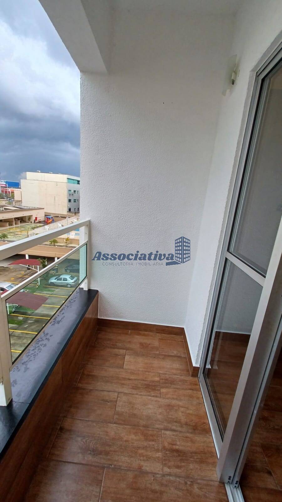 Apartamento à venda com 3 quartos, 72m² - Foto 2