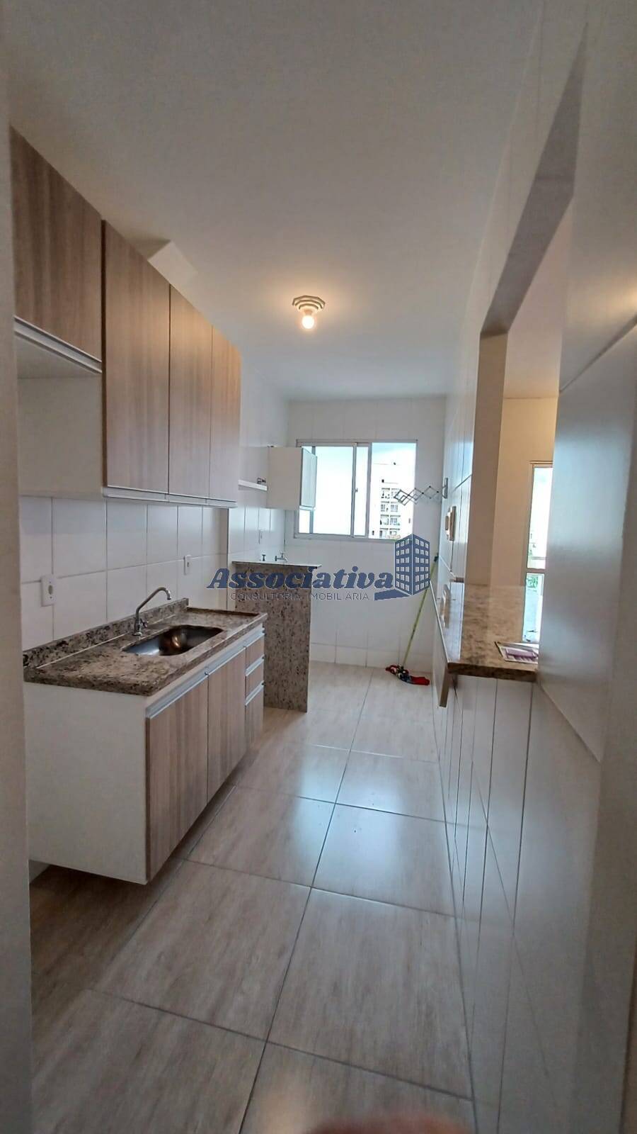 Apartamento à venda com 3 quartos, 72m² - Foto 4