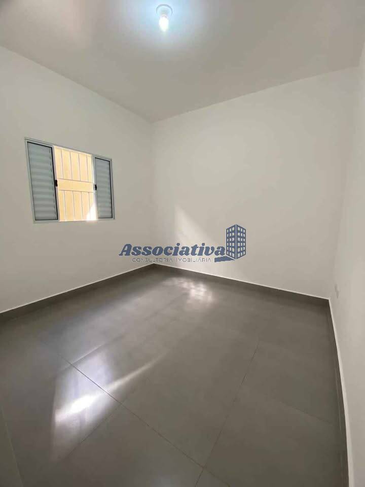 Casa à venda com 2 quartos, 69m² - Foto 11