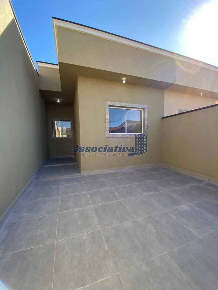 Casa à venda com 2 quartos, 69m² - Foto 2