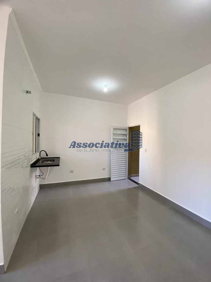 Casa à venda com 2 quartos, 69m² - Foto 8