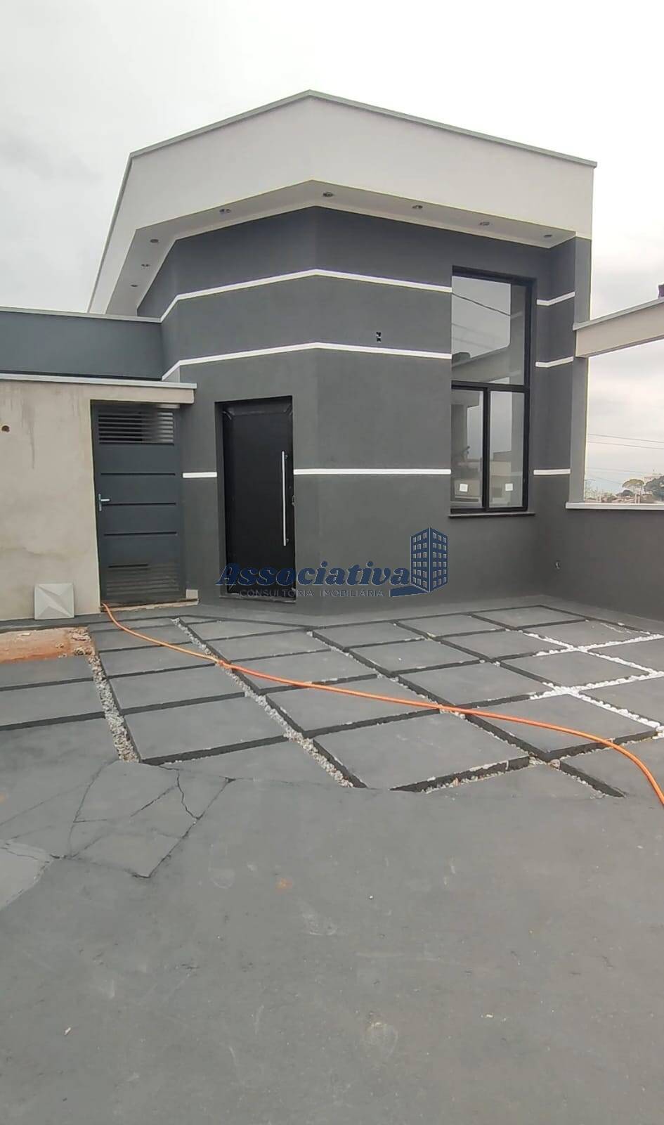 Casa de Condomínio à venda com 3 quartos, 94m² - Foto 1