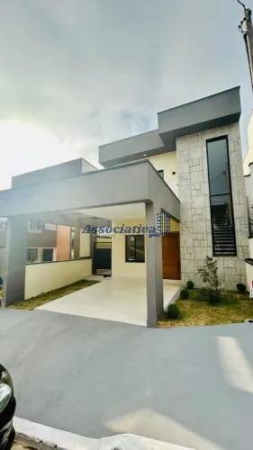 Sobrado à venda com 3 quartos, 167m² - Foto 1