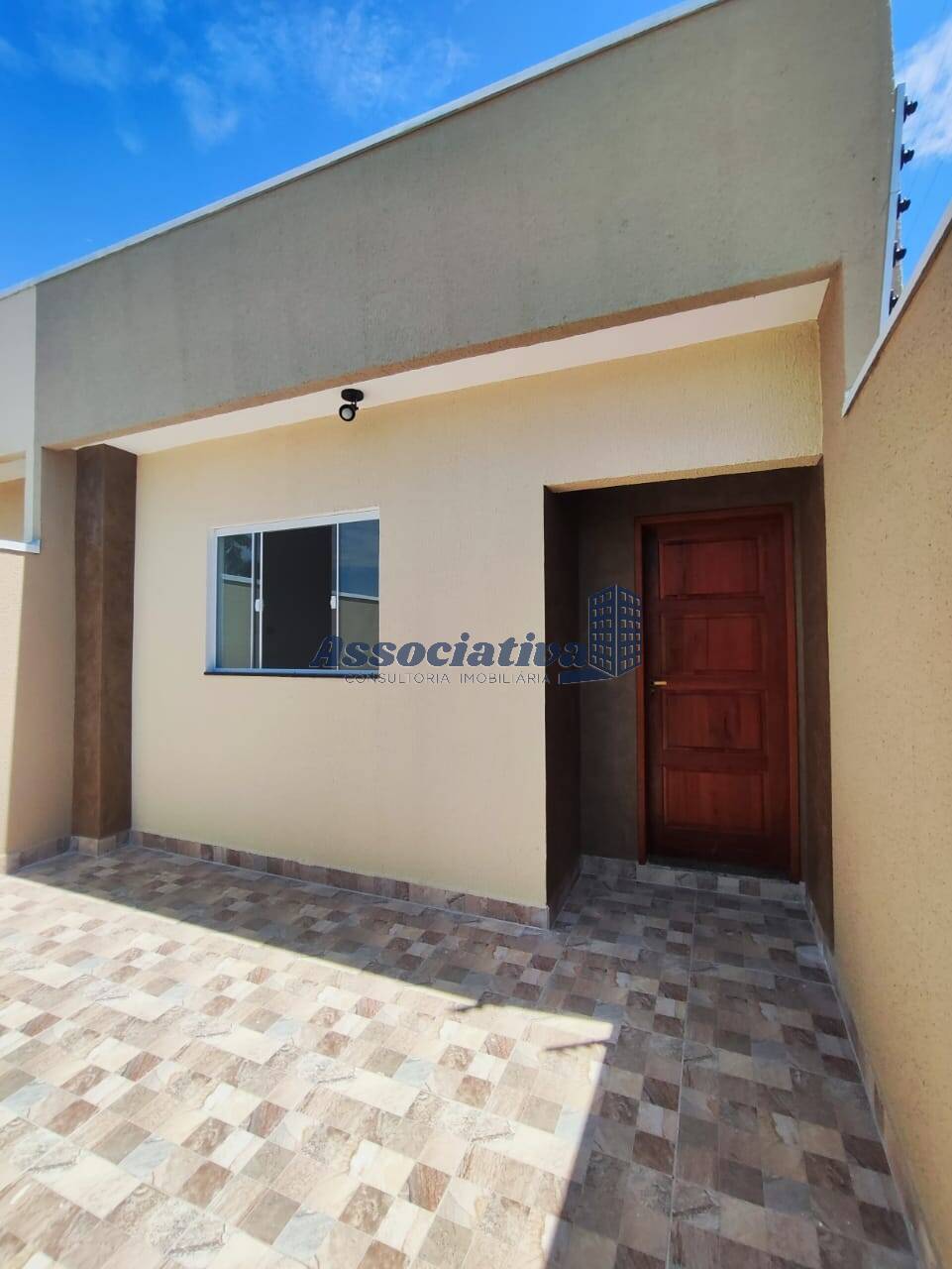 Casa, 2 quartos, 76 m² - Foto 1