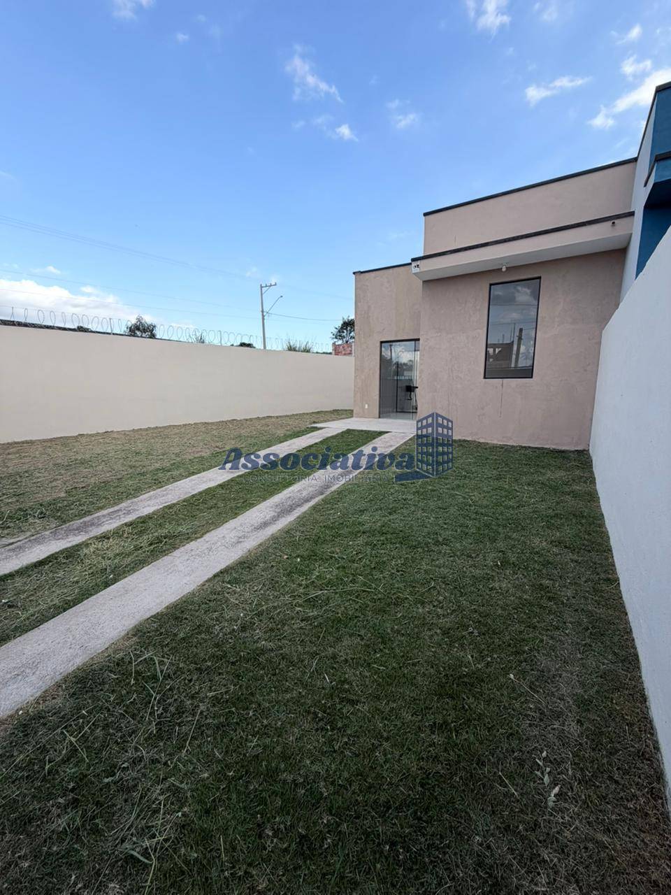 Casa, 2 quartos, 65 m² - Foto 1