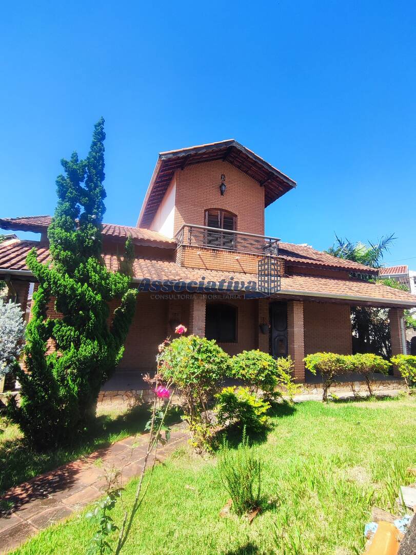 Casa, 3 quartos, 286 m² - Foto 1