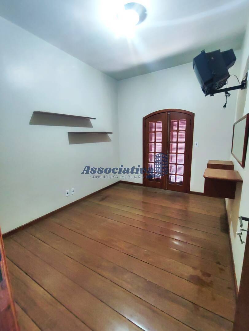 Casa, 3 quartos, 286 m² - Foto 32