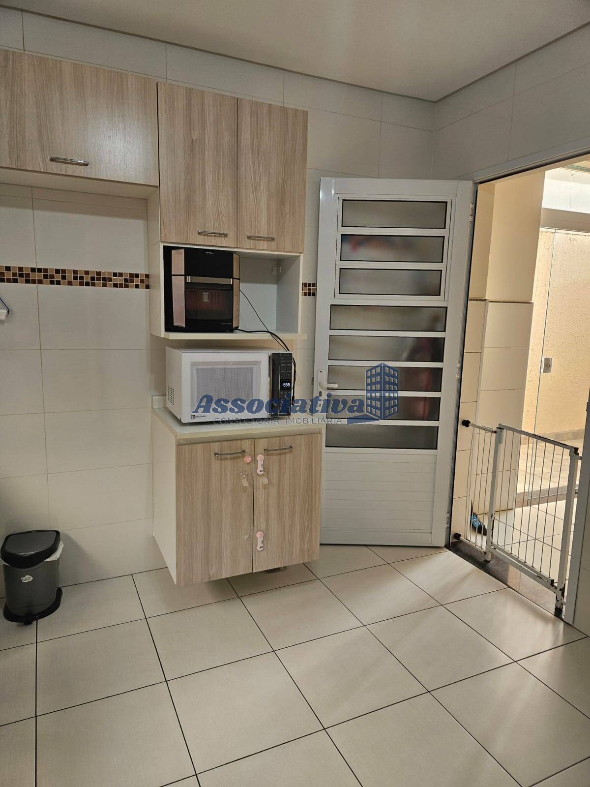 Casa, 4 quartos, 261 m² - Foto 11